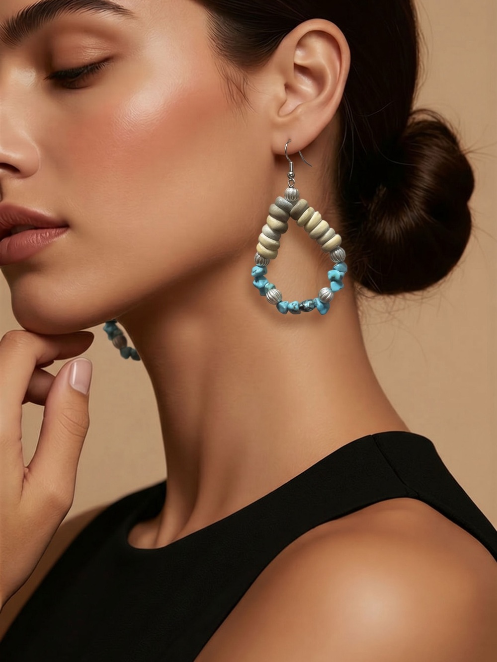 Beaded Teardrop Hoop Earrings in Turquoise and Creame☑️ - Picture 4 of 5